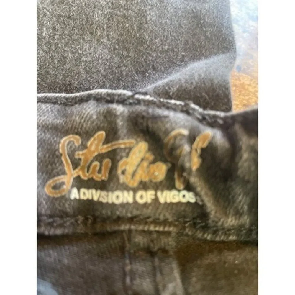 Studio V Girls Gray Wash Distressed Ripped Knee Denim Jeans‎ Size 7